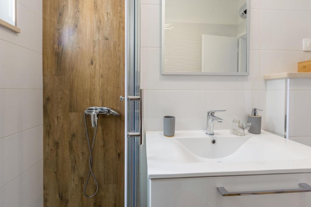 Sylvia Center Apartment PUY Eksteriør bilde